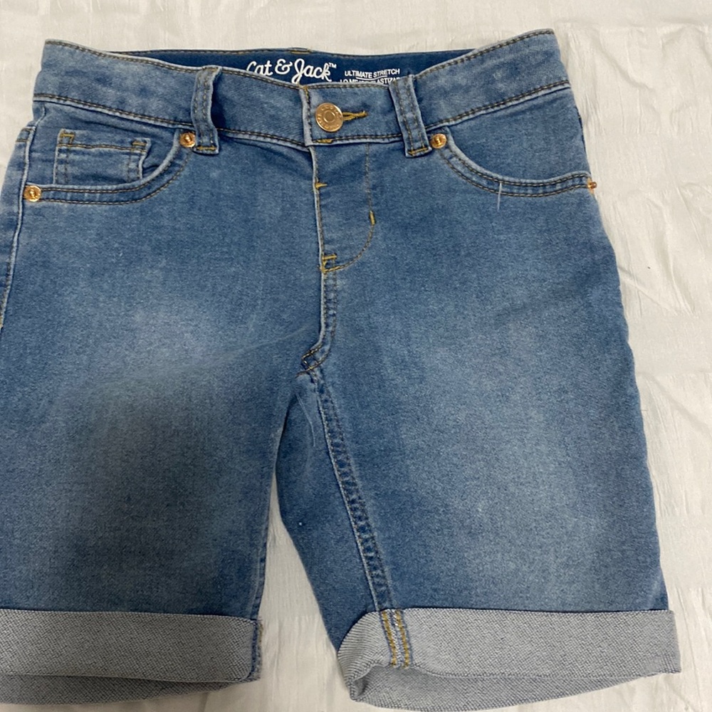 girls kids shorts !!